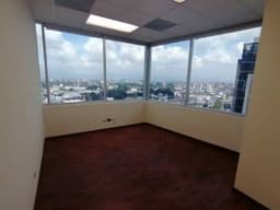 VENTA Y RENTA DE OFICINA EN ZONA PRADERA DE ZONA 10