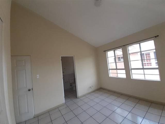Apartamento en Renta Zona 13 Monte Azul — foto 3