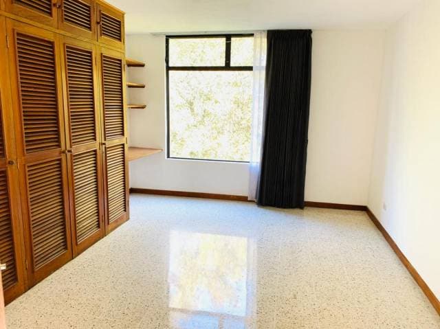 km 8 Ces Maderos Vendo apartamento de 2 dormitorios — foto 1