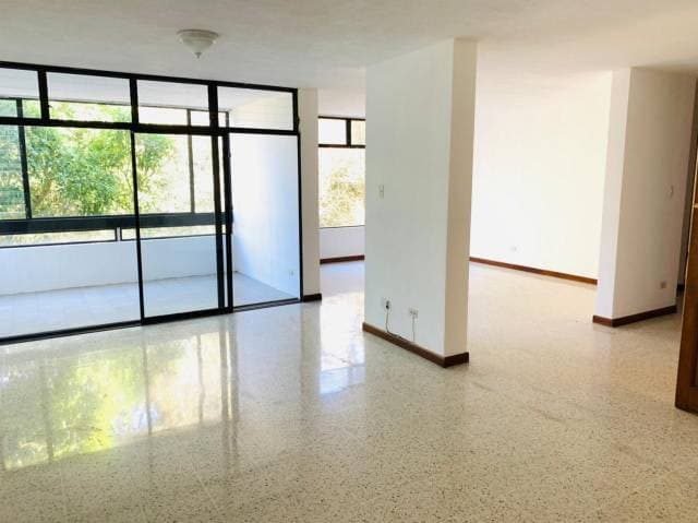 km 8 Ces Maderos Vendo apartamento de 2 dormitorios — foto 5