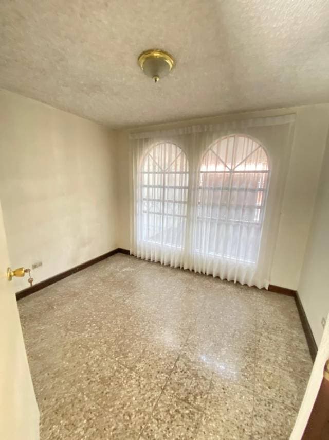 Zona 2 Ciudad Nueva vendo casa de esquina — foto 5