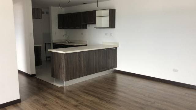 Apartamento Edificio Di Fiori, Zona 7 — foto 4