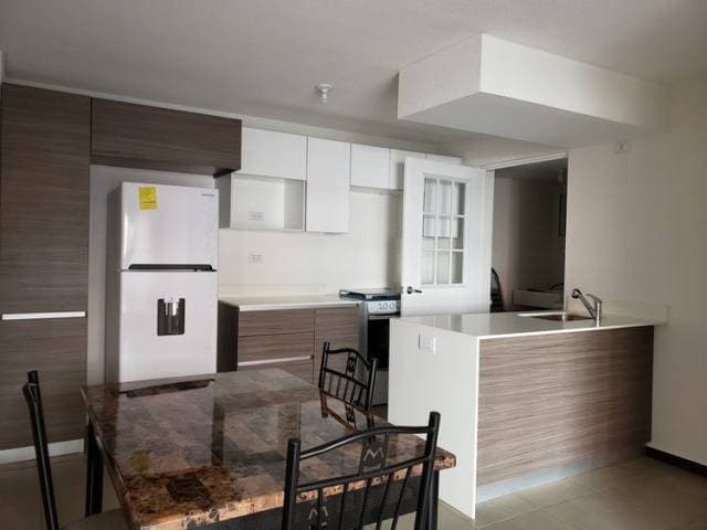 Apartamento en Renta con línea blanca en Parque 11 — foto 2