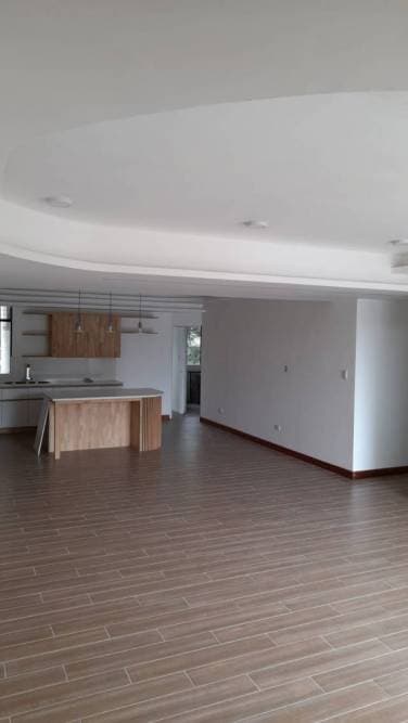 (+1) Apartamento Edificio Donosti, Zona 15 — foto 1