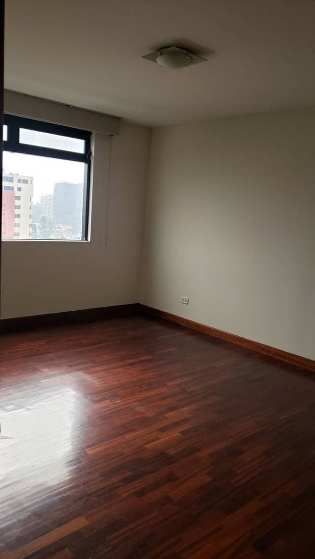 (+1) Apartamento Edificio Almeira, Zona 14 — foto 5