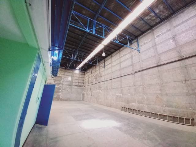 Rento amplia bodega en Lo de Coy Mixco — foto 2