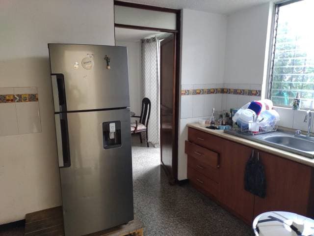 (+1) Casa Residenciales San Carlos, Zona 11 — foto 3