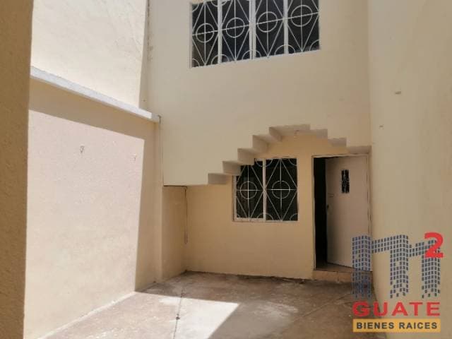 Casa de 400 m2 de construcción, en Renta, Zona 10 — foto 12