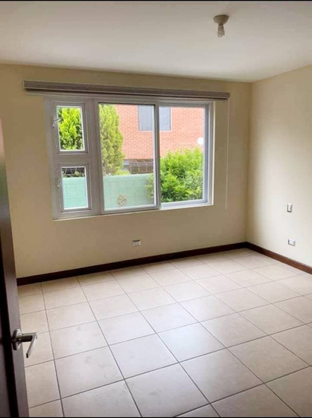 (+1) Casa Zona 16 — foto 4