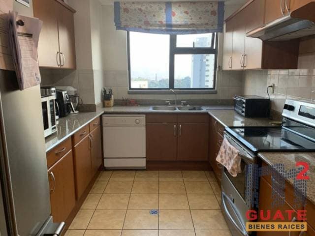 Apartamento de 240 m2 de construcción en Venta, Zona 14 — foto 2