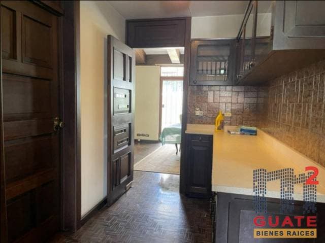 Casa de 680 m2 de construcción en Renta, Zona 14 — foto 2