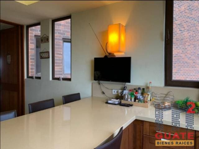 Apartamento de 269.71 m2 de construcción en Venta, Zona 10 — foto 3