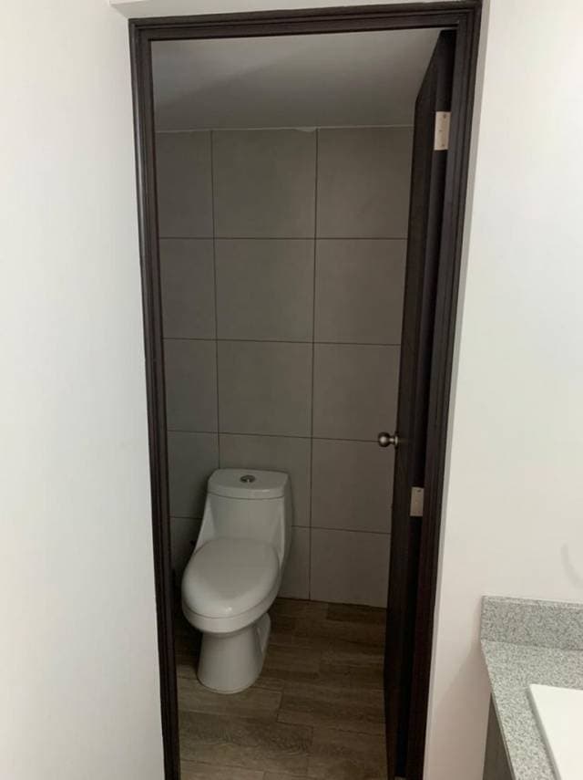 APARTAMENTO EN RENTA EDIFICIO ANCONA Z.1 MIXCO — foto 9