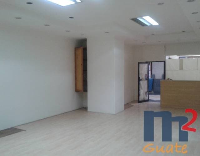 Local de 93 m2 de construcción, en Venta, Zona 10 — foto 2
