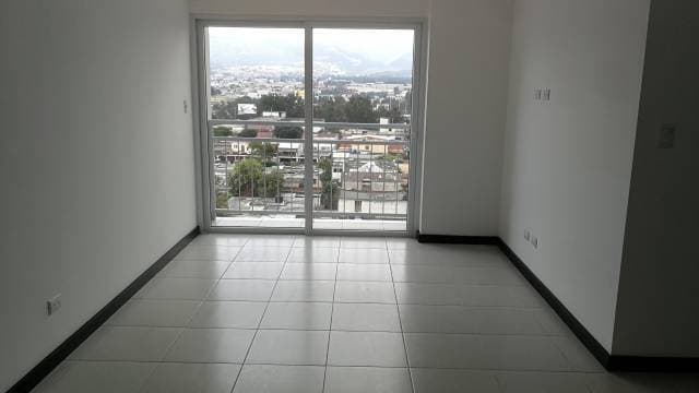Bonito apartamento 3 dormitorios en zona 7 — foto 6