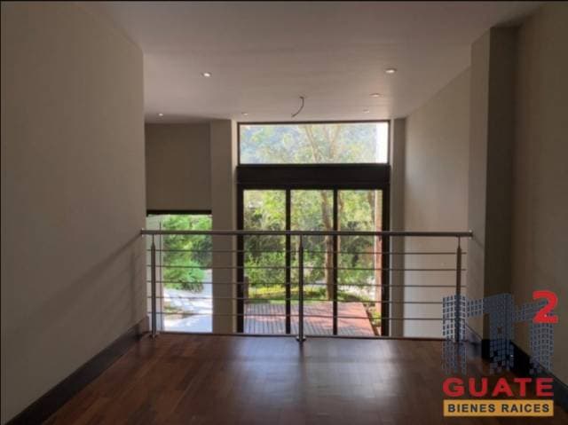 Casa de 340.43 m2 de construcción en Venta, Zona 16 — foto 8