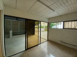 OFIBODEGA PARA ESTRENAR EN RENTA ZONA 5 Renta