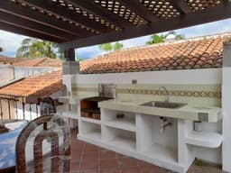 RENTO CASA AMUEBLADA EN RESIDENCIAL DOÑA VICTORIA ANTIGUA GUATEMALA