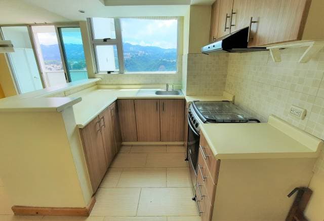 Alquilo Apartamento en Zona 14 — foto 6