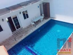 Casa de 340 m2 de construcción en Venta, Monterrico