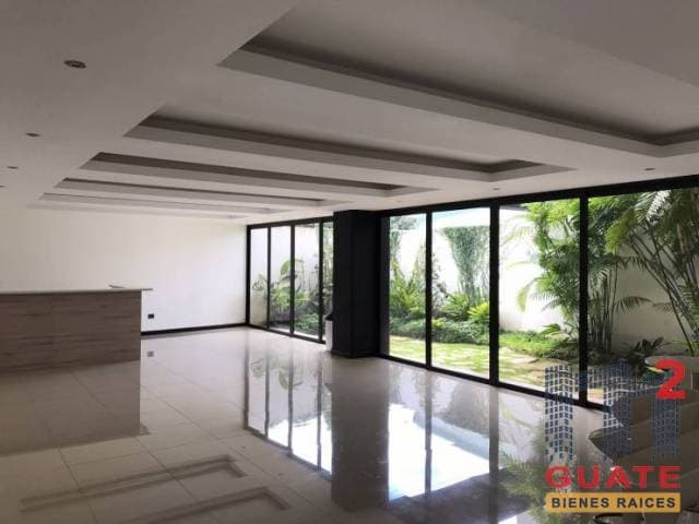 Apartamento de 221.7 m2 de construcción en Venta, Zona 15 — foto 4