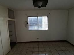 Casa en Alquiler de Primer Nivel en Colonia Mariscal