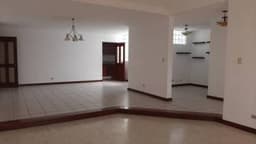 Apartamento en Renta en Zona 10 Jardín de Oakland