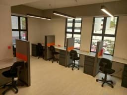 Oficina amplia equipada en renta Z 10 Edificio Paladium