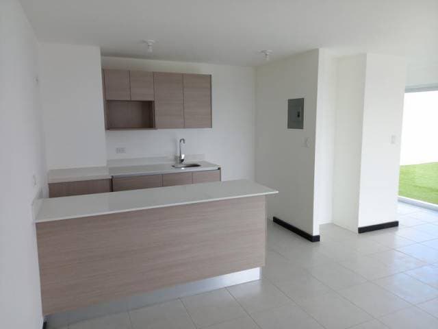 PENTHOUSE EN RENTA PARA ESTRENAR Z.7 GUATEMALA — foto 2