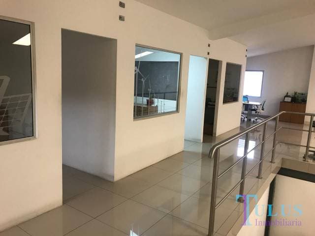 Ofibodega en renta en zona 12 — foto 2