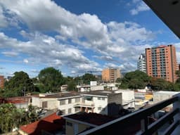 #AquiVivo | Rento / alquilo (+1) Apartamento Bresciani, Zona 10