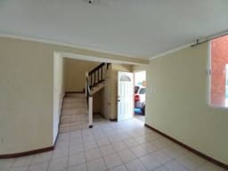 Casa en Renta CES, en condominio hacia San José Pinula