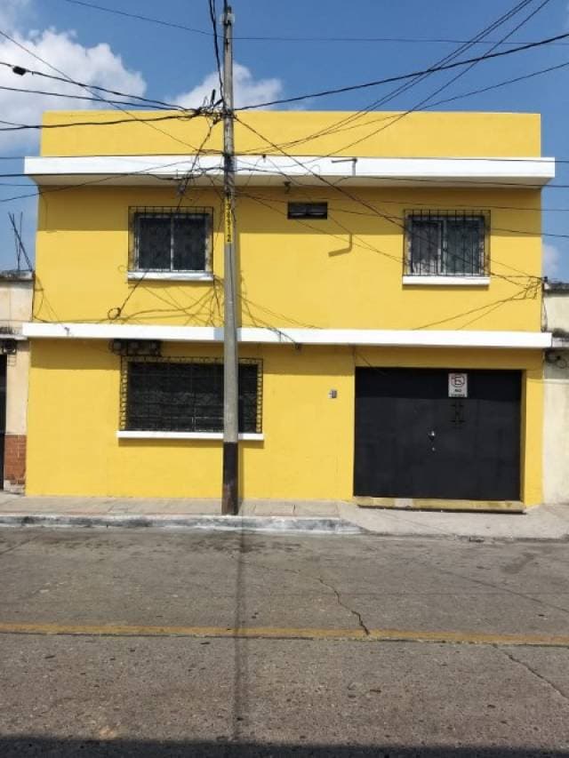 Casa grande en venta Barrio Moderno Zona 2 Guatemala — foto 1