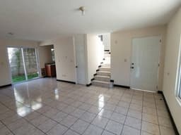 Casa en Renta, Condado Catalina Villa Nueva, Guatemala