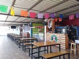 Local en Renta San Cristóbal, restaurante en Food Court