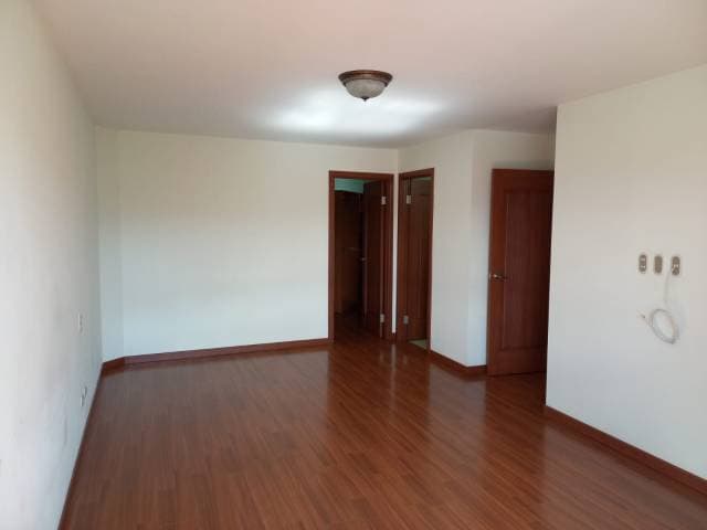 Apartamento en Venta Las Gemas Zona 11 Guatemala — foto 3