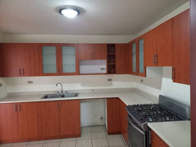 Apartamento en Venta Las Gemas Zona 11 Guatemala — foto 5