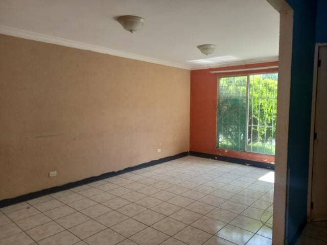 Casa en Venta Paseo de las Fuentes Villa Nueva — foto 3