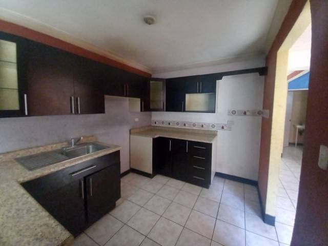 Casa en Venta Paseo de las Fuentes Villa Nueva — foto 4