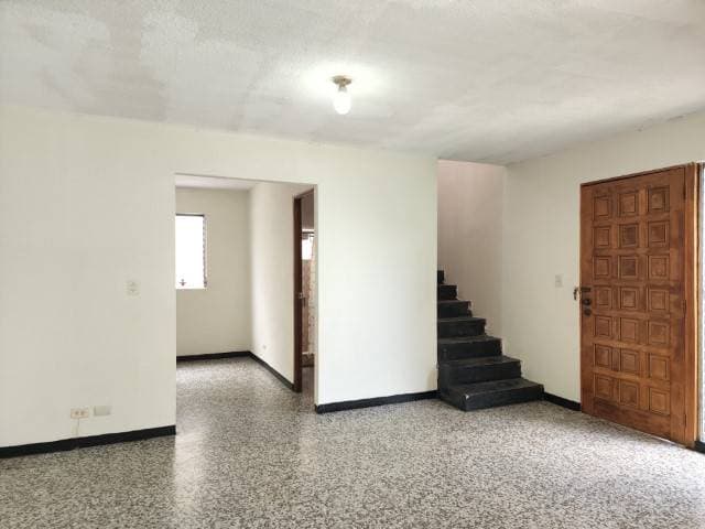 Casa en Renta San Cristóbal, afuera de garita — foto 2