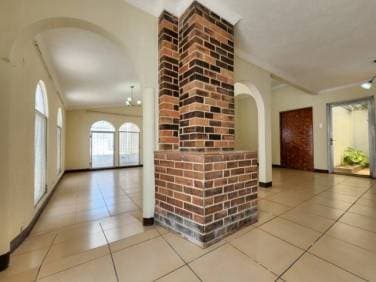 Casa en Venta Sector B1 San Cristóbal, Guatemala — foto 1