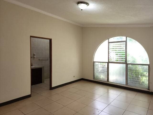 Casa en Venta Sector B1 San Cristóbal, Guatemala — foto 5