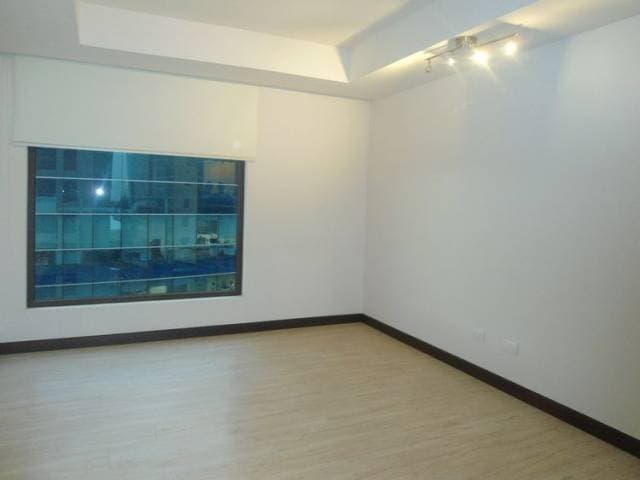 Apartamento en Renta Zona 10 Edificio Veinti4 — foto 5