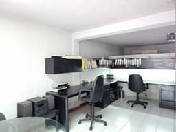 Oficina Amueblada en Alquiler Zona 11 Aguilar Batres