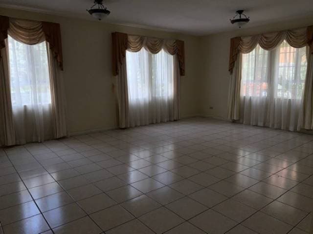 SE RENTA APARTAMENTO EN ZONA 13 MONTE AZUL — foto 4
