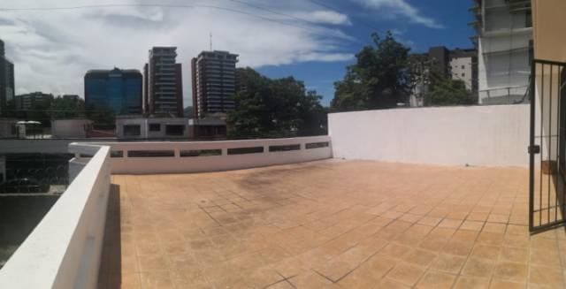 SE RENTA CASA EN ZONA 13 — foto 4