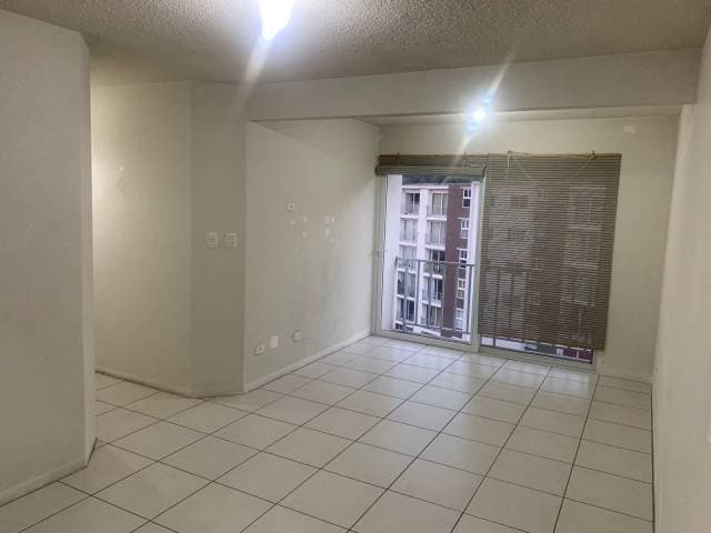 Apartamento en Renta Entre Valles Zona 5 Villa Nueva — foto 3