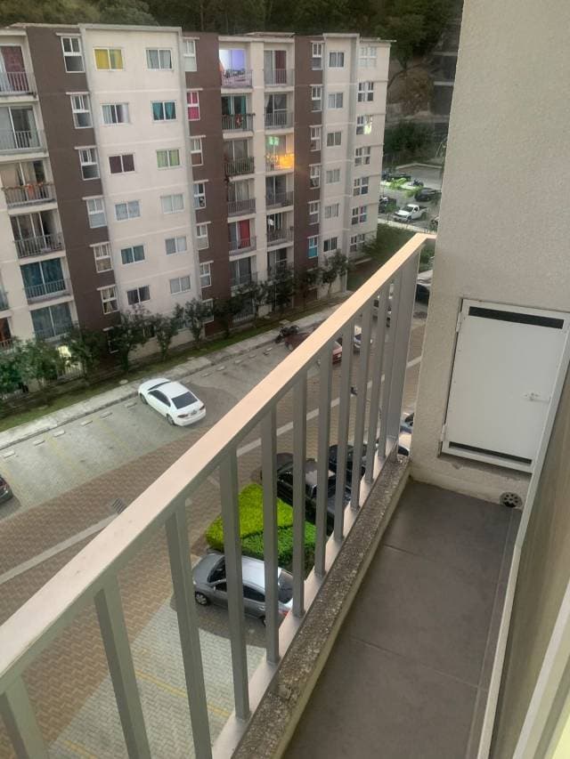 Apartamento en Renta Entre Valles Zona 5 Villa Nueva — foto 5