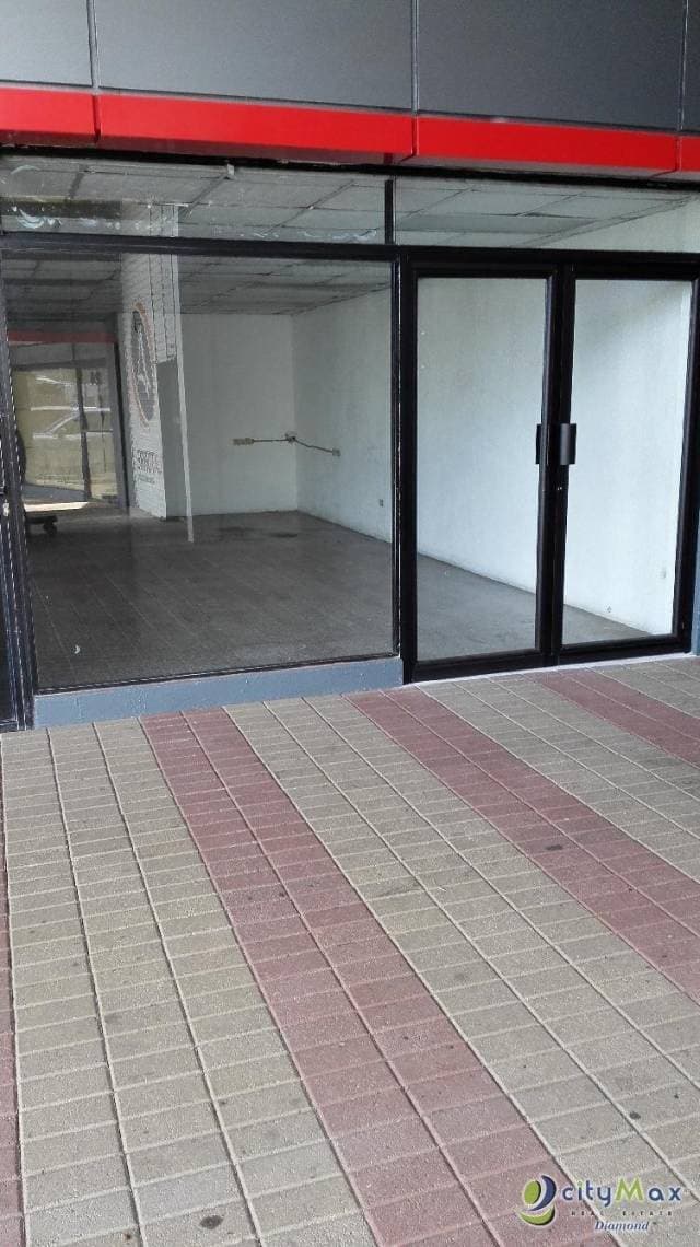 SE RENTA LOCAL COMERCIAL EN KM 5 CAES — foto 3