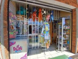 Derecho de llave de libreria acreditada en Villa Nueva